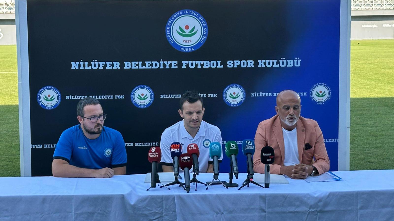 Batalla imzaladı