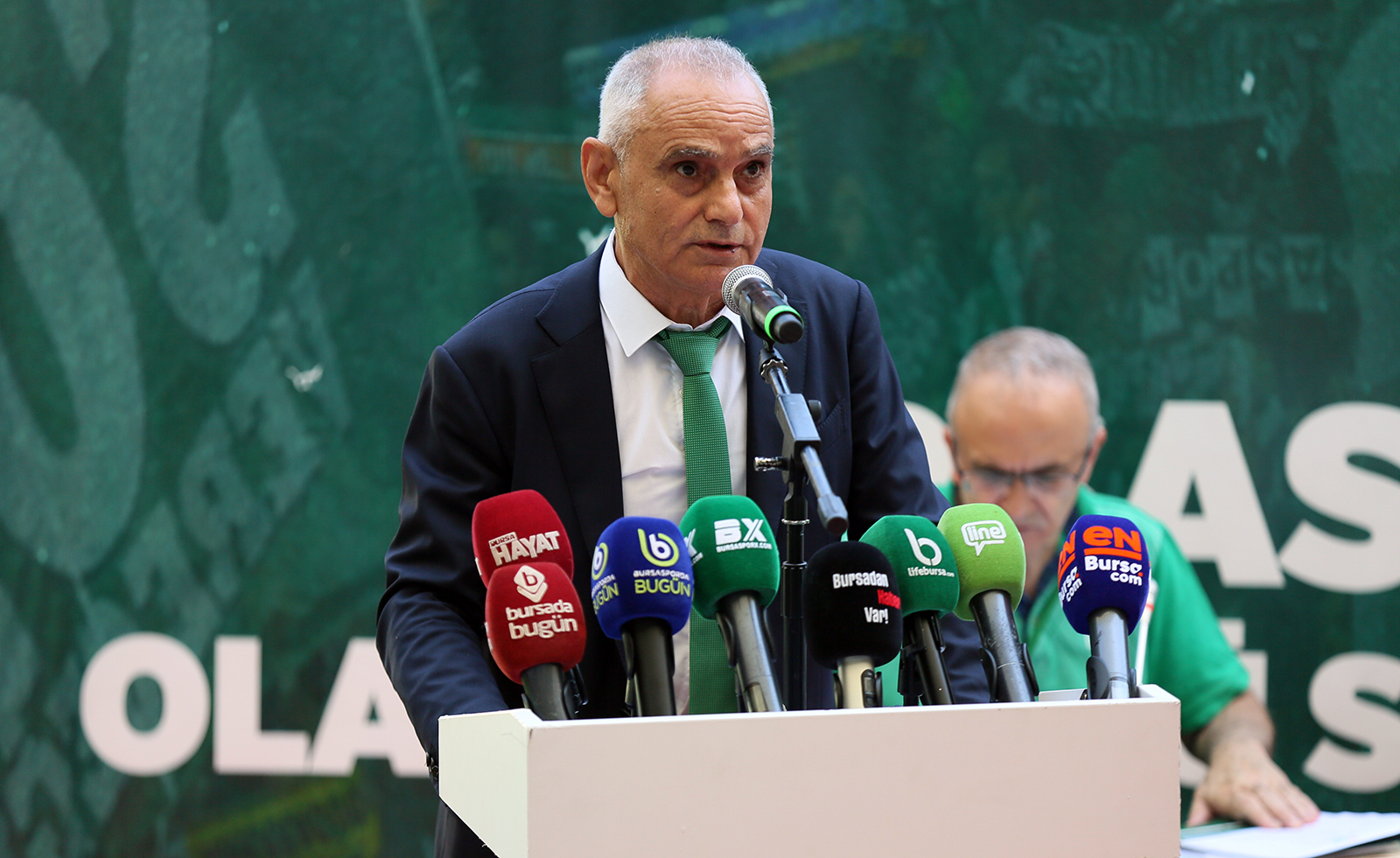 Divan kurulu gergin geçecek