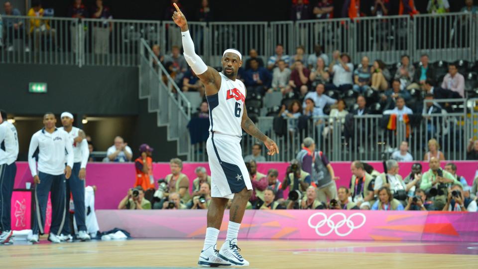 James, rüya takımı topluyor