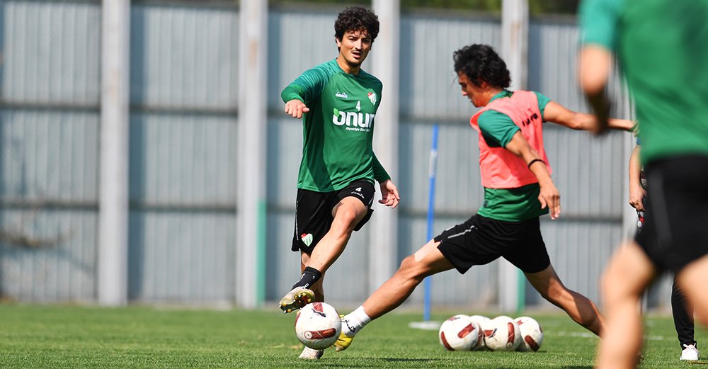 Bursaspor'da taktik başladı