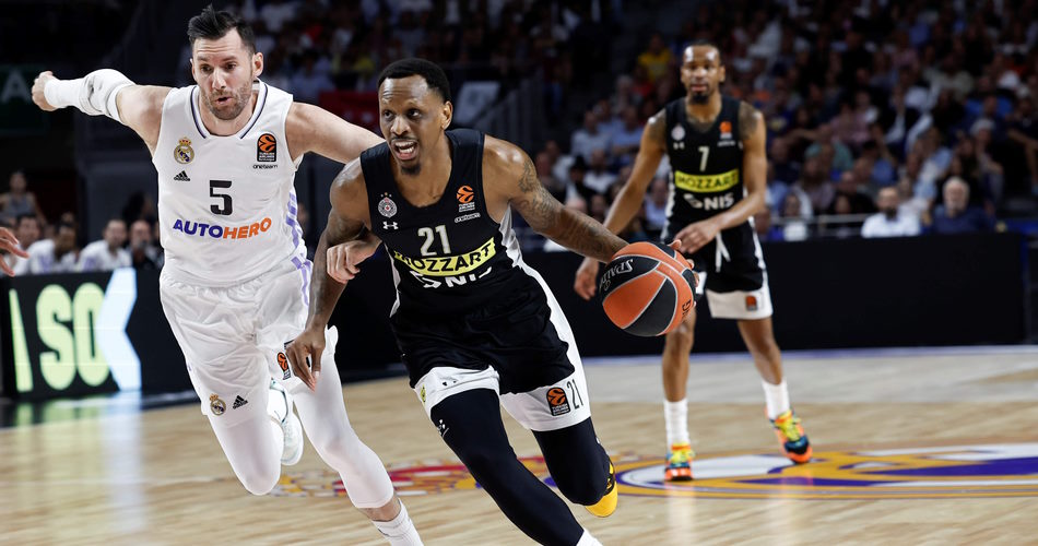 Neden Partizan’da kaldığını açıkladı