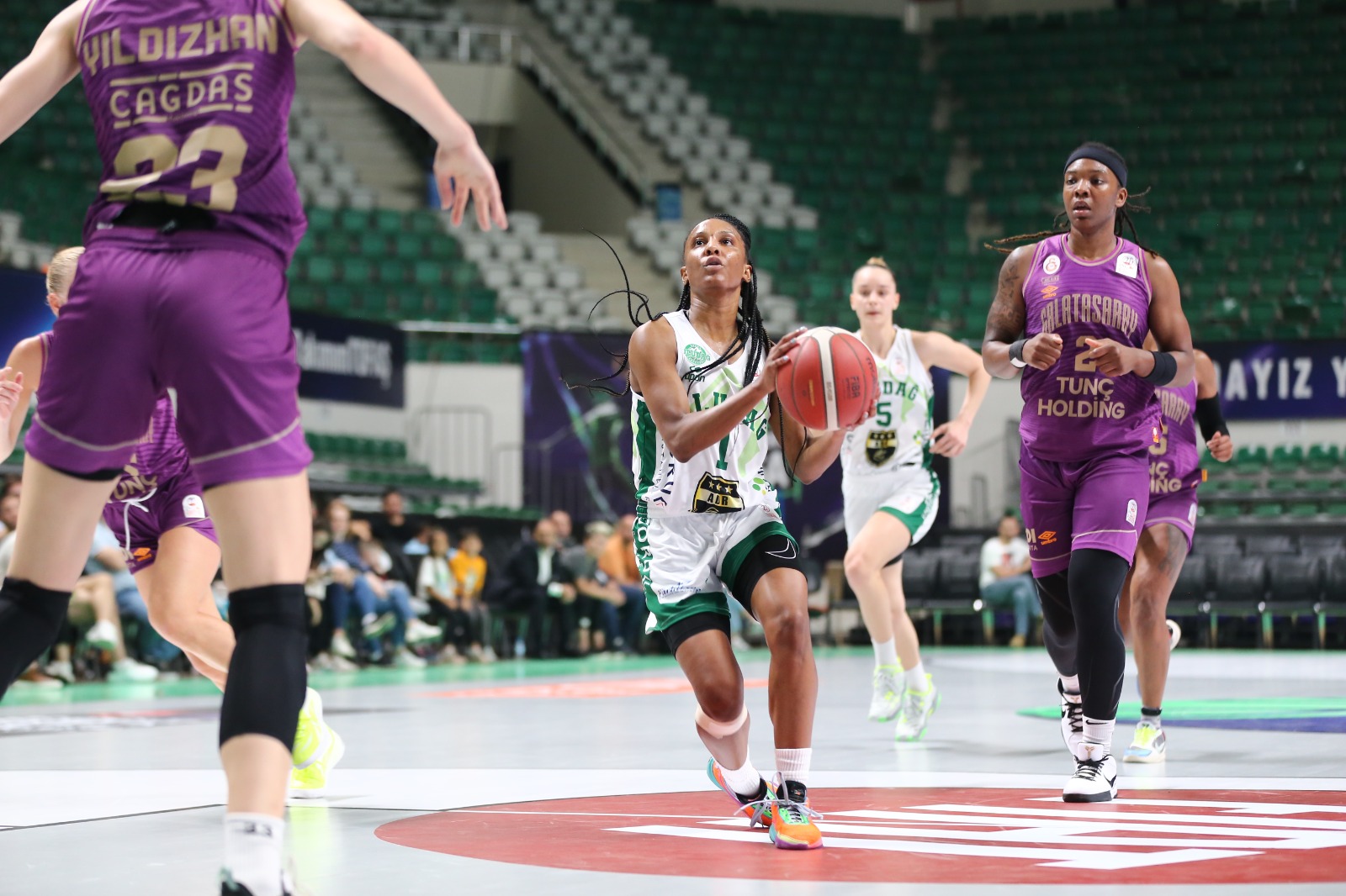 Uludağ Basket'in gücü yetmedi: 78-103
