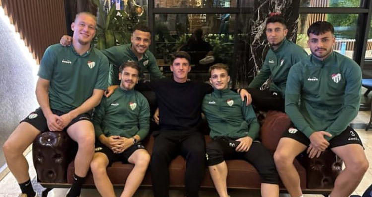 Genç oyuncudan Bursaspor'a ziyaret