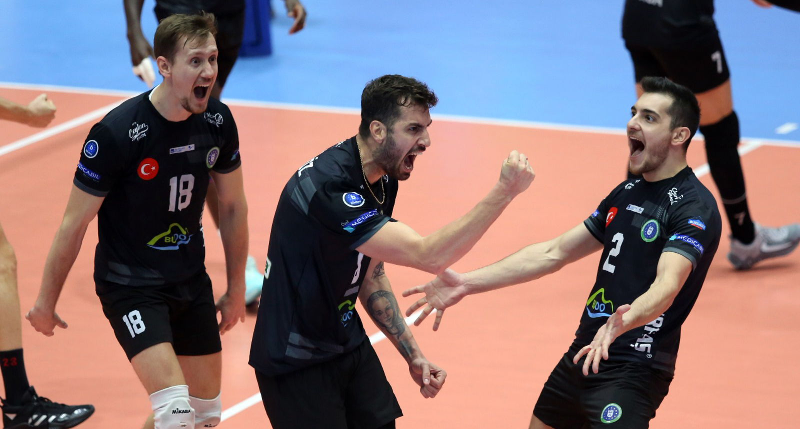Bursa BB, İzmir'de Arkas Spor’u 3-1’le geçti