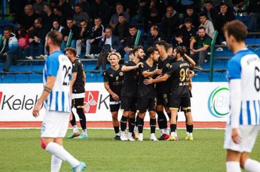 Batalla'nını ekibi Nilüfer BFSK 5'te 5 yaptı!