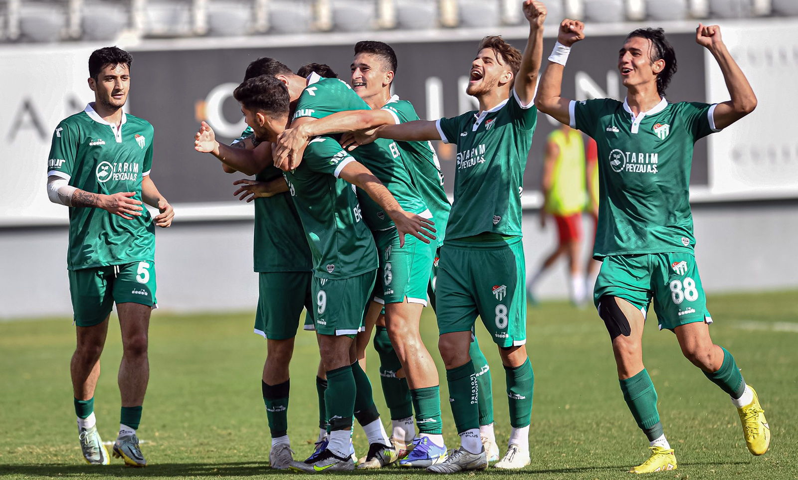 Bursaspor Karadeniz’de puan avında