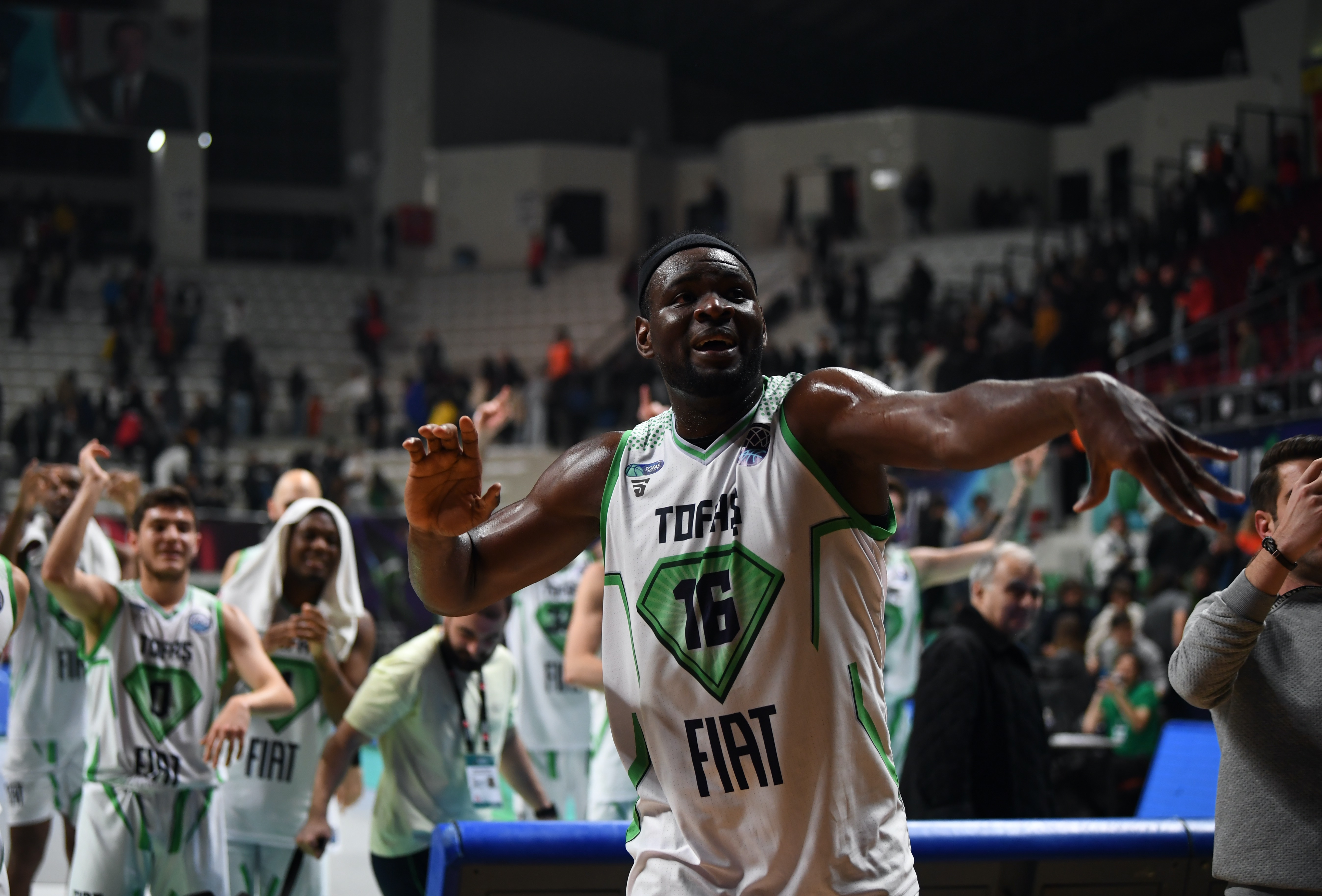 BCL'de Tofaş gecesi