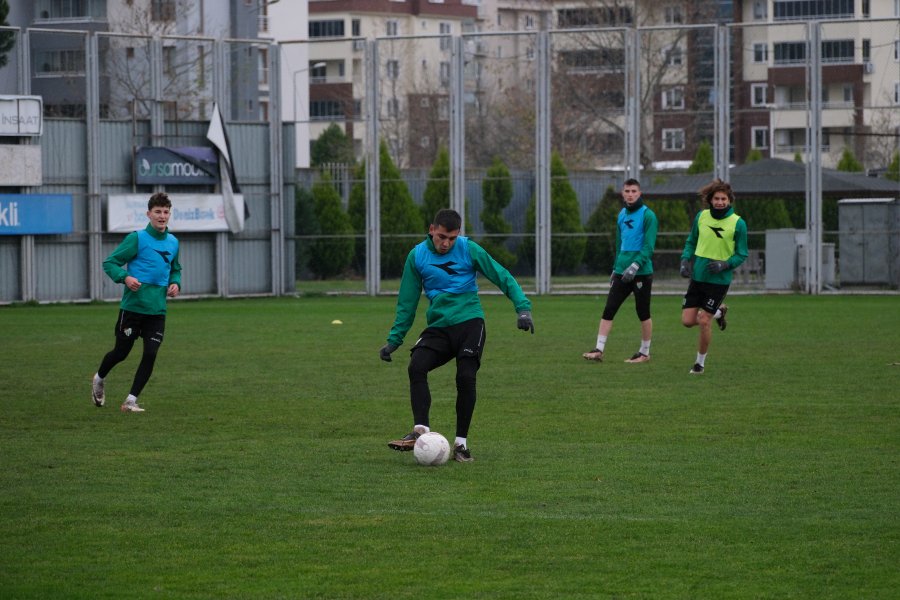 Bursaspor hazırlıklarına devam ediyor