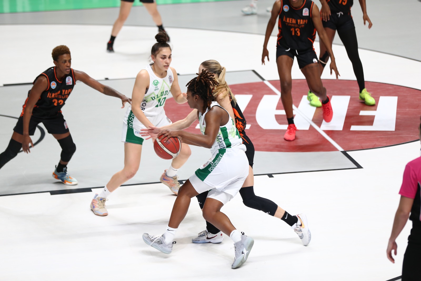 Uludağ Basketbol zorlu maça çıkacak