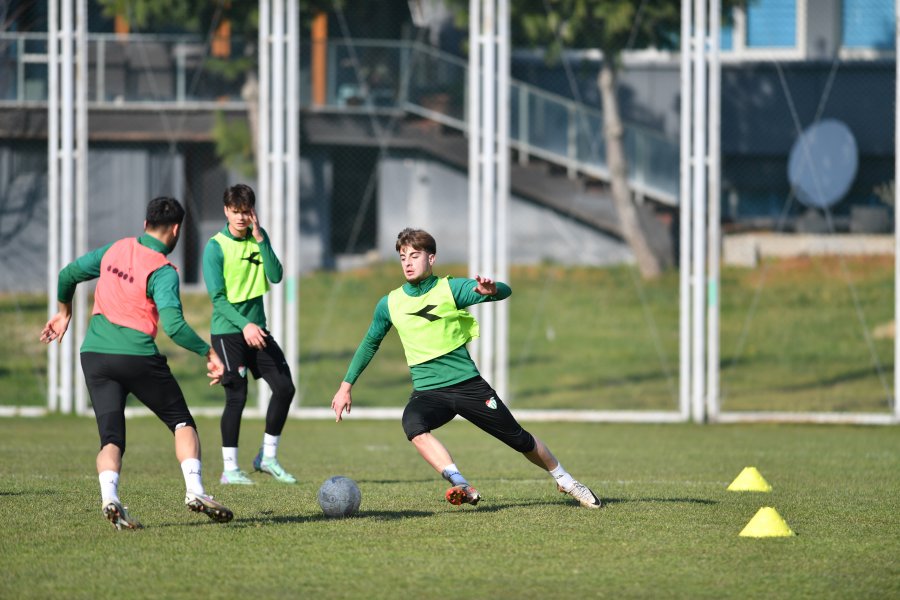 Bursaspor'da Altınordu maçı mesaisi başladı