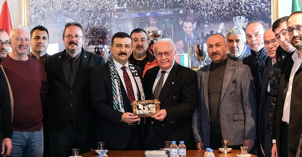 Selçuk Türkoğlu Bursaspor'u ziyaret etti