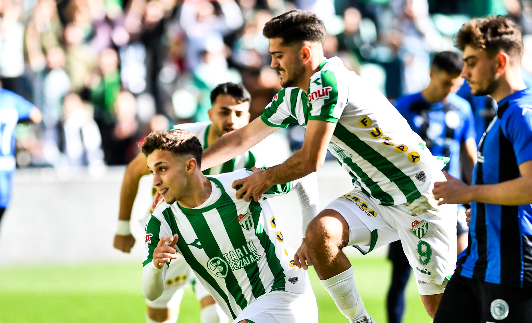 Bursaspor 2'de iki peşinde