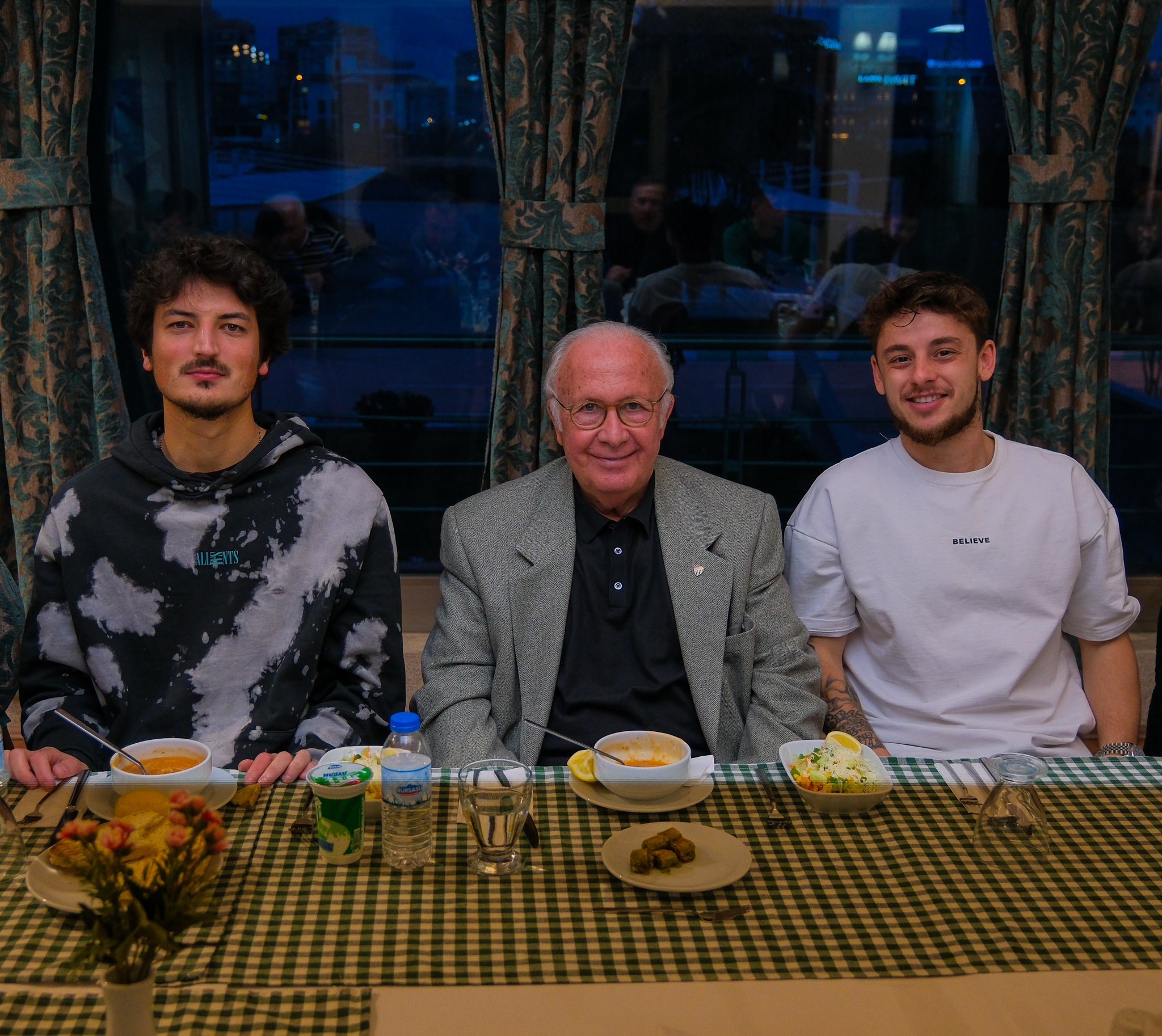 Bursaspor’da yönetim ve futbolcular iftarda buluştu