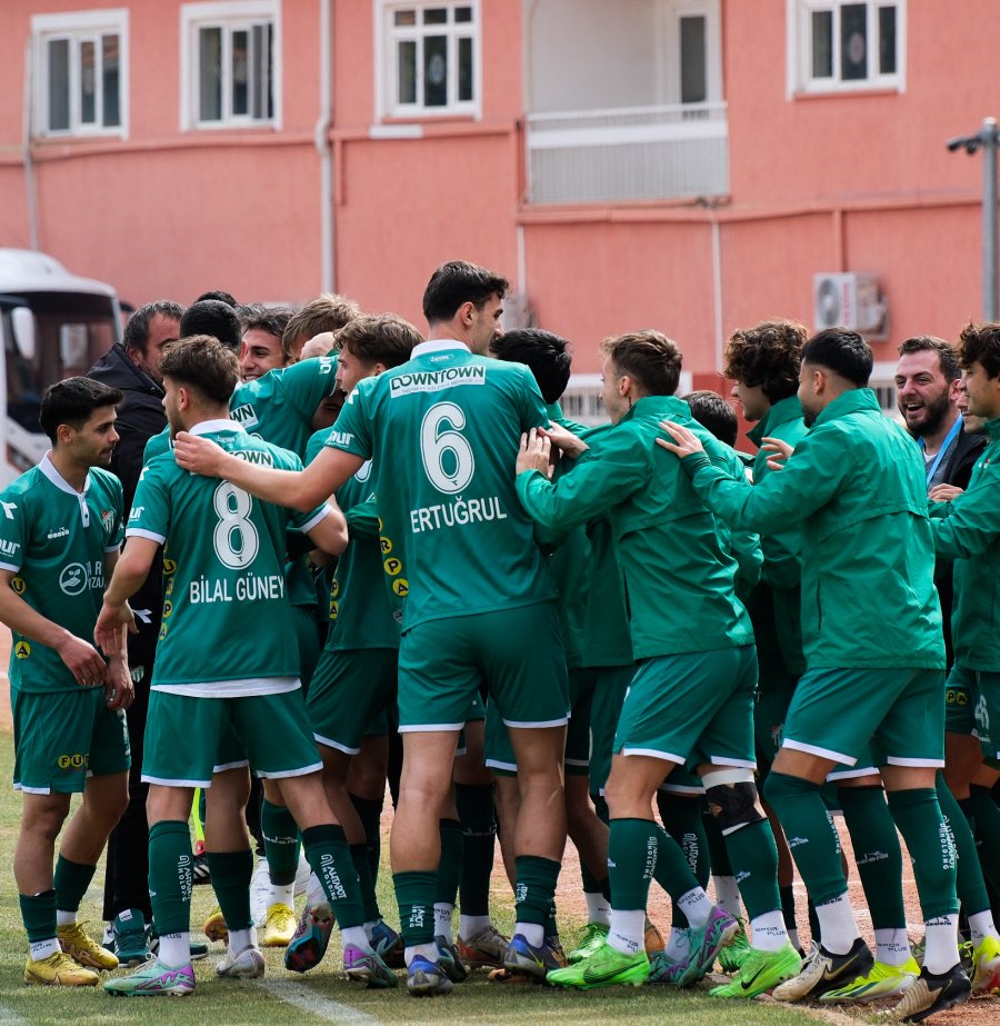 Bursaspor deplasmanda 3 puan peşinde
