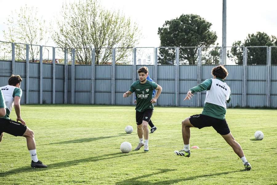 Bursaspor, 1461 Trabzon maçının hazırlıklarına devam etti