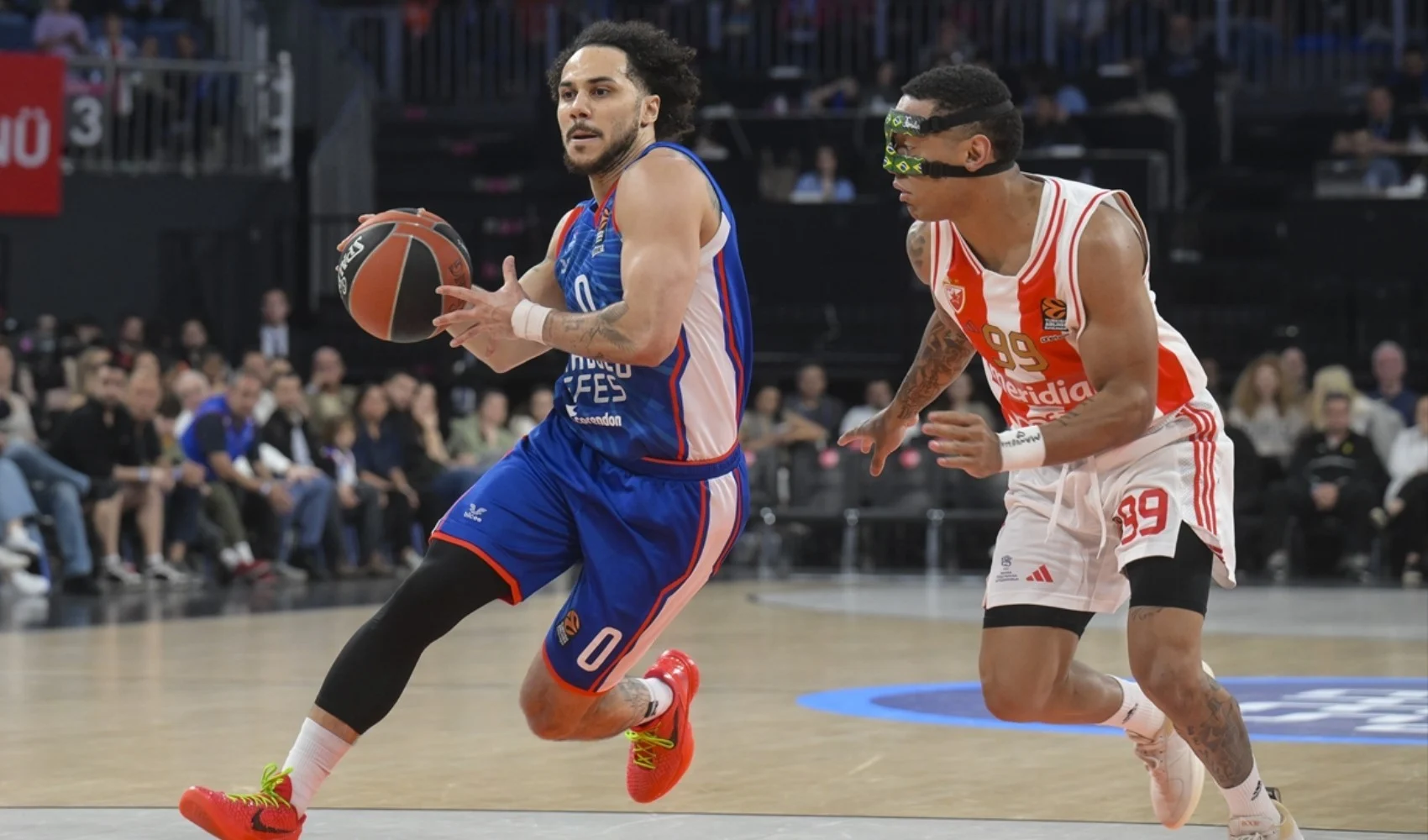 Anadolu Efes, Kızılyıldız'ı farklı yenerek, play-in'i garantiledi