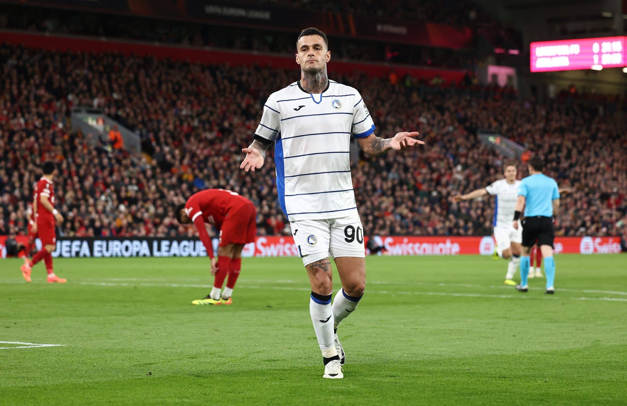 Atalanta, Anfield Road'da Liverpool'u bozguna uğrattı