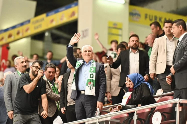 Mustafa Bozbey'den Bursaspor'a kutlama