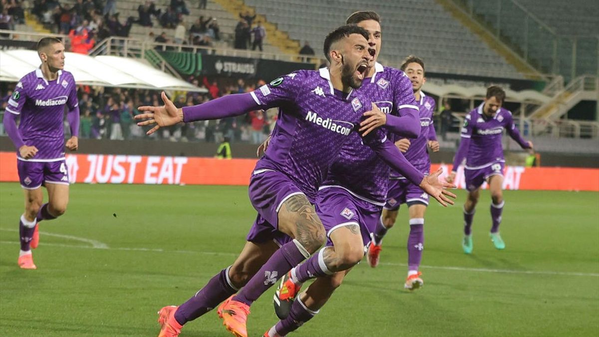Fiorentina, UEFA Avrupa Konferans Ligi'nde yarı finalde