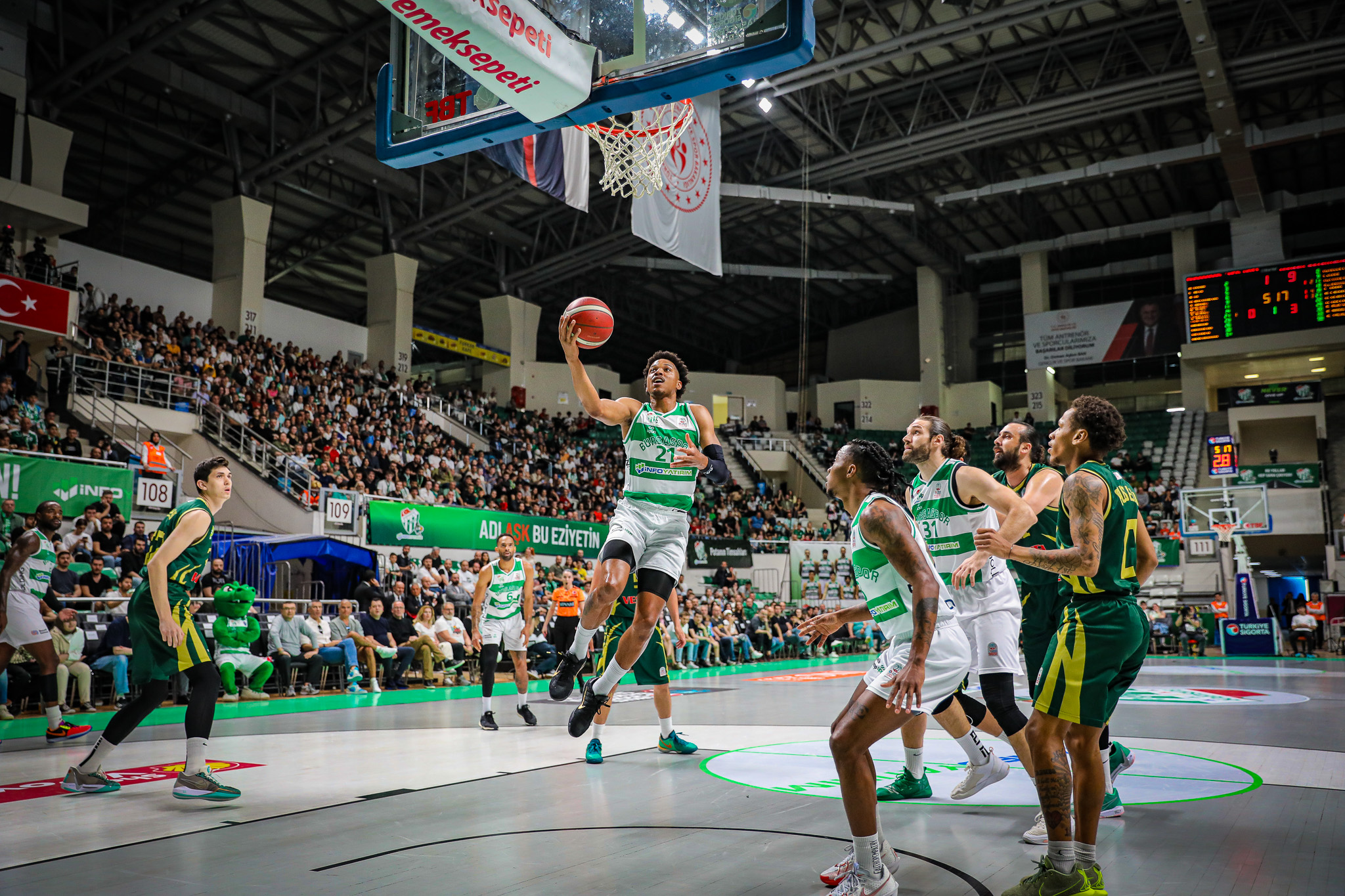 TBF'den Bursaspor İnfo Yatırım'a ceza!