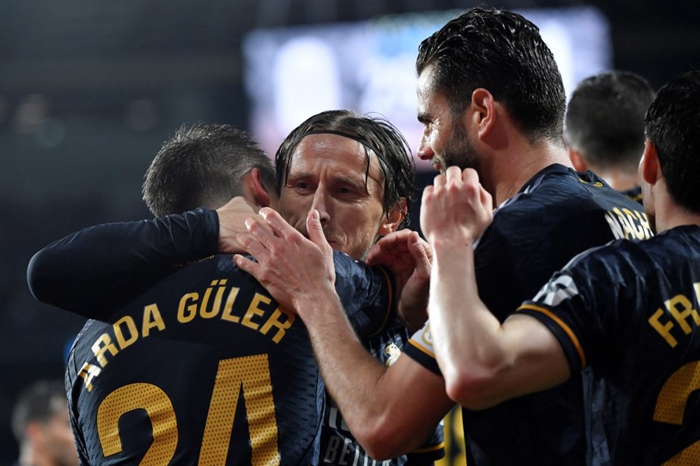 Arda Güler, İspanya'da manşetleri süslüyor