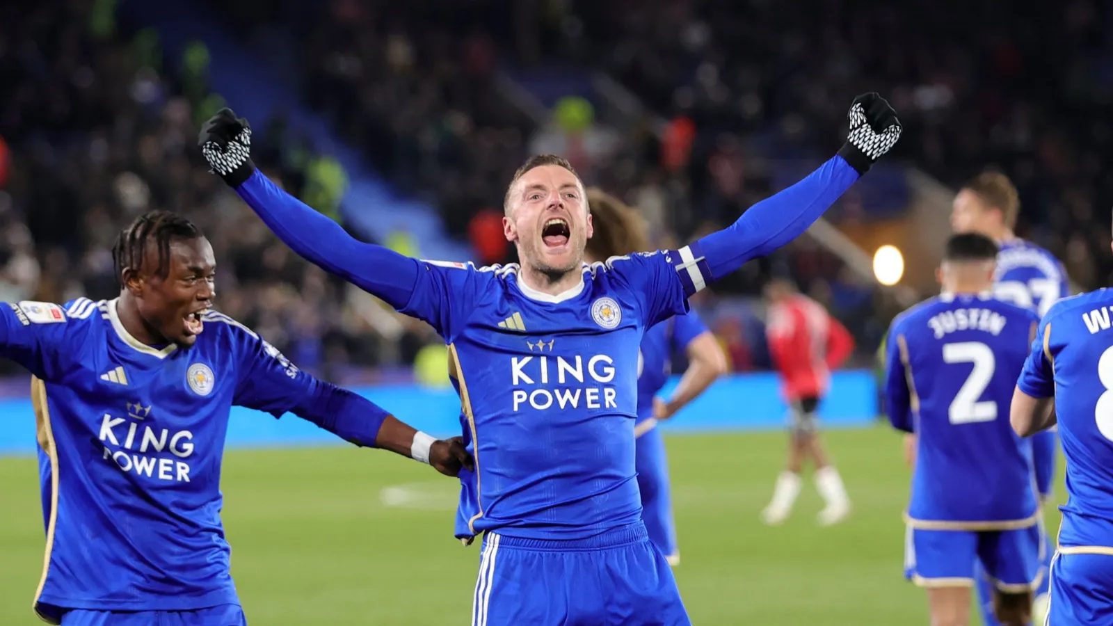 Leciester City, Premier Lig'e yükseldi