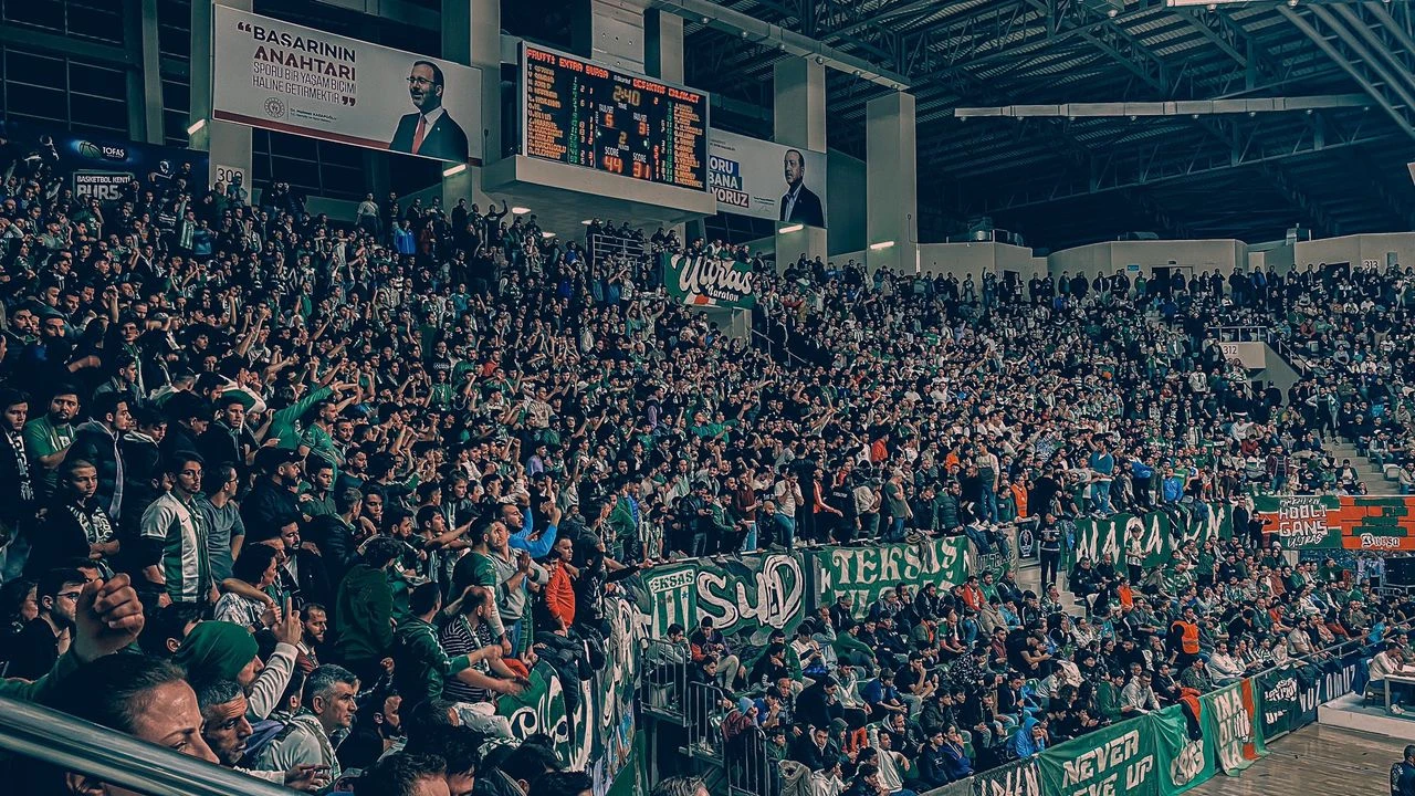 Bursaspor-Fenerbahçe maçına yoğun ilgi!