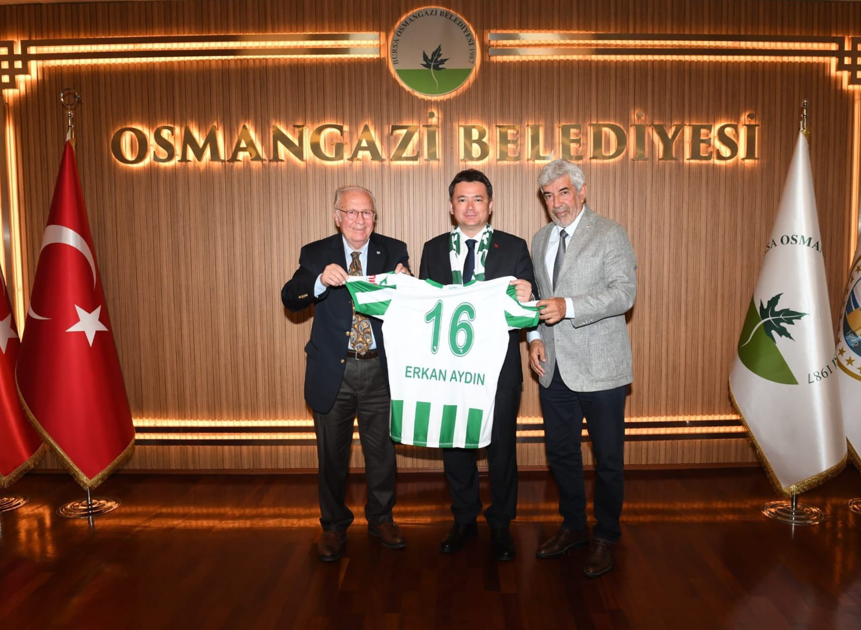Bursaspor yönetiminden Erkan Aydın'a ziyaret!