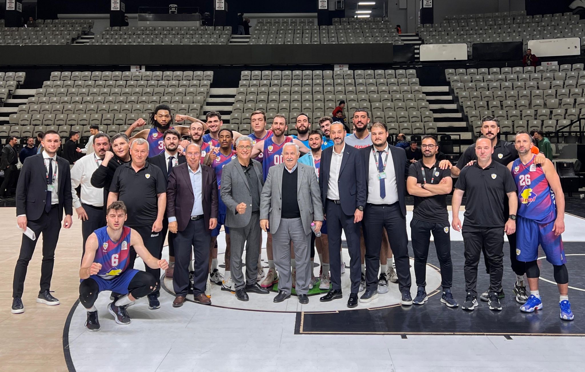Finalspor deplasmanda kazanarak avantajı kaptı!