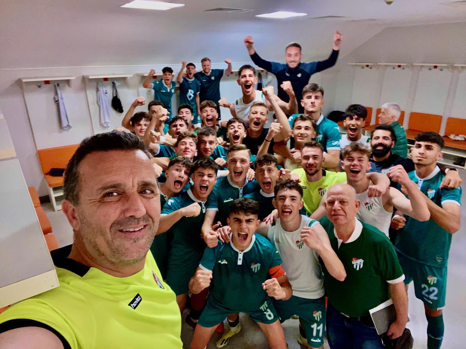 Beşiktaş'ı deviren Bursaspor finalde!