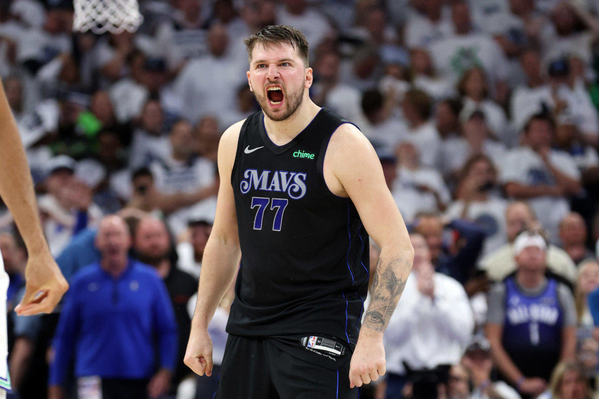 Dallas, Doncic'in son saniye üçlüğüyle kazandı
