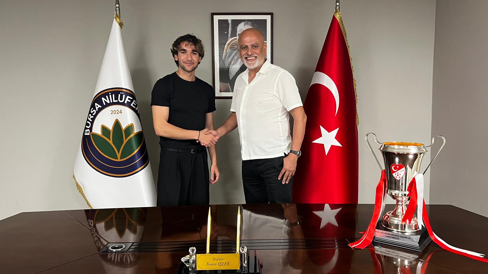 Bursa Nilüfer, Mustafa Aköz ile sözleşme yeniledi
