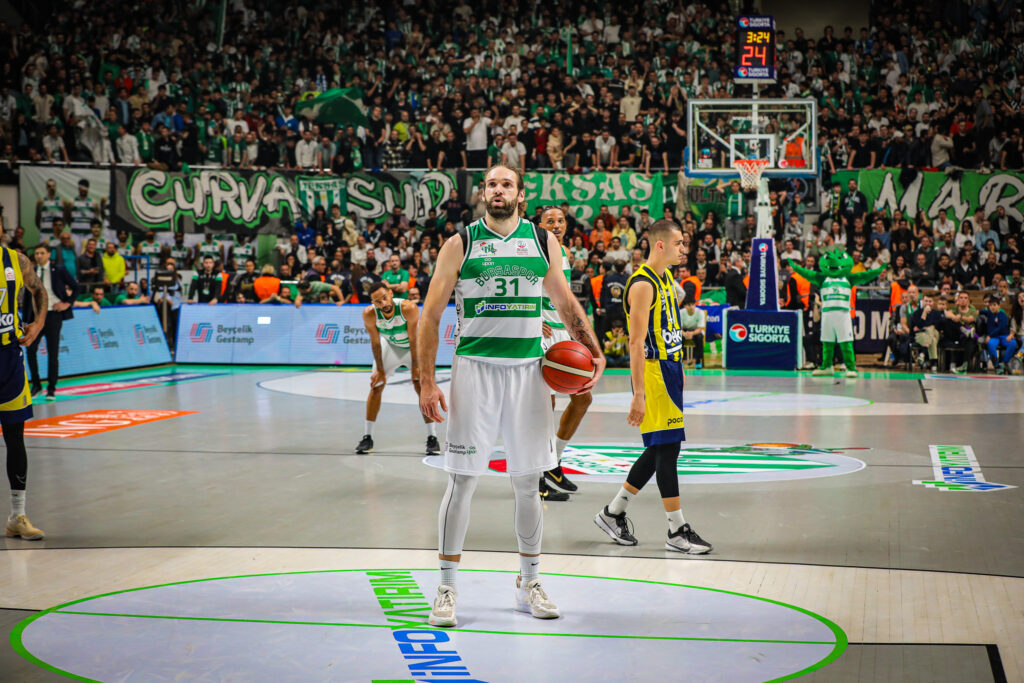 Gavrilovic vücuduna Bursaspor dövmesi yaptırdı!