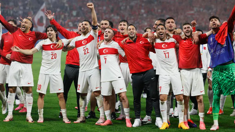 Türkiye-Hollanda: Kaç mevsim bugünü bekledik!