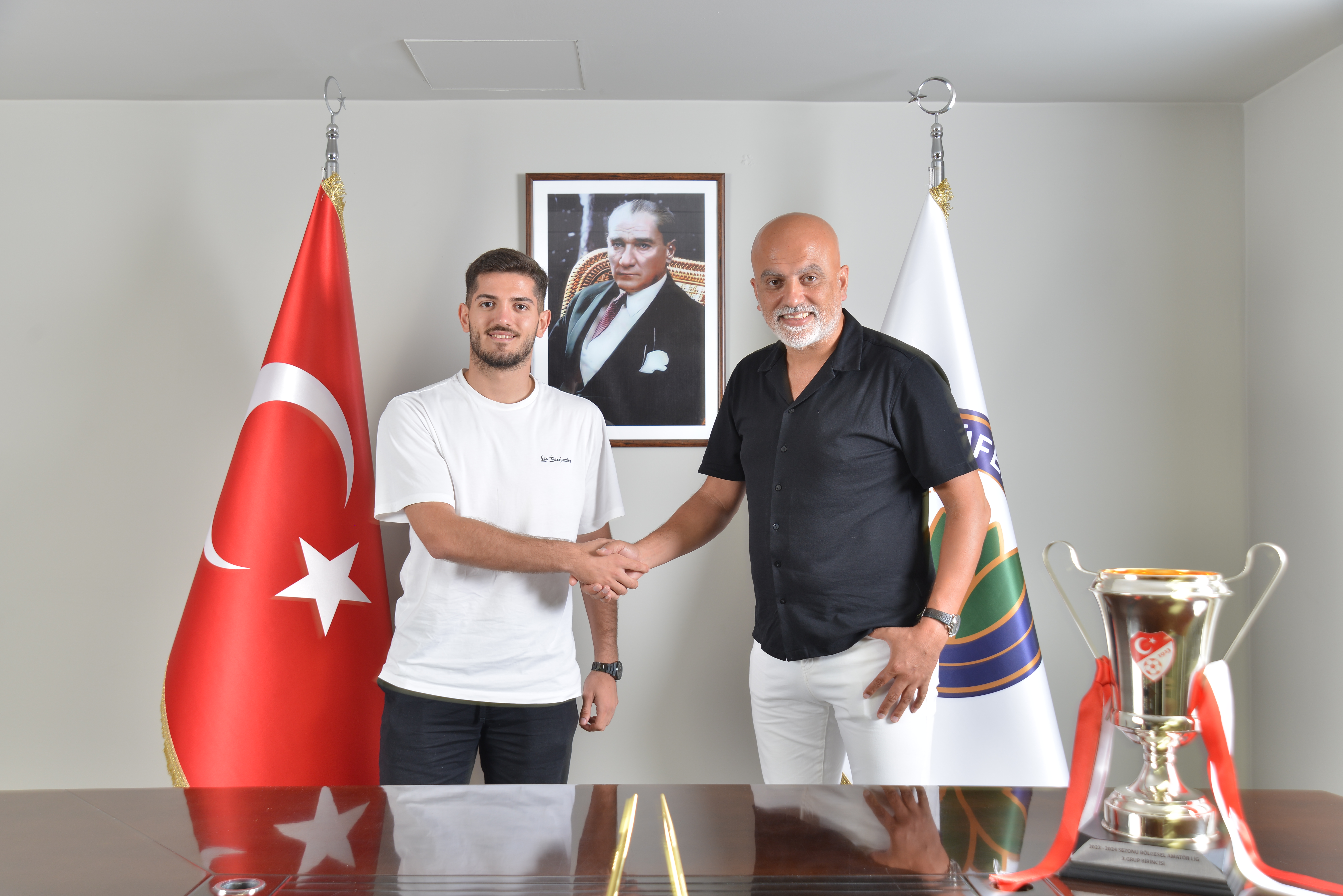 Bursaspor’dan ayrıldı Nilüfer’e imza attı