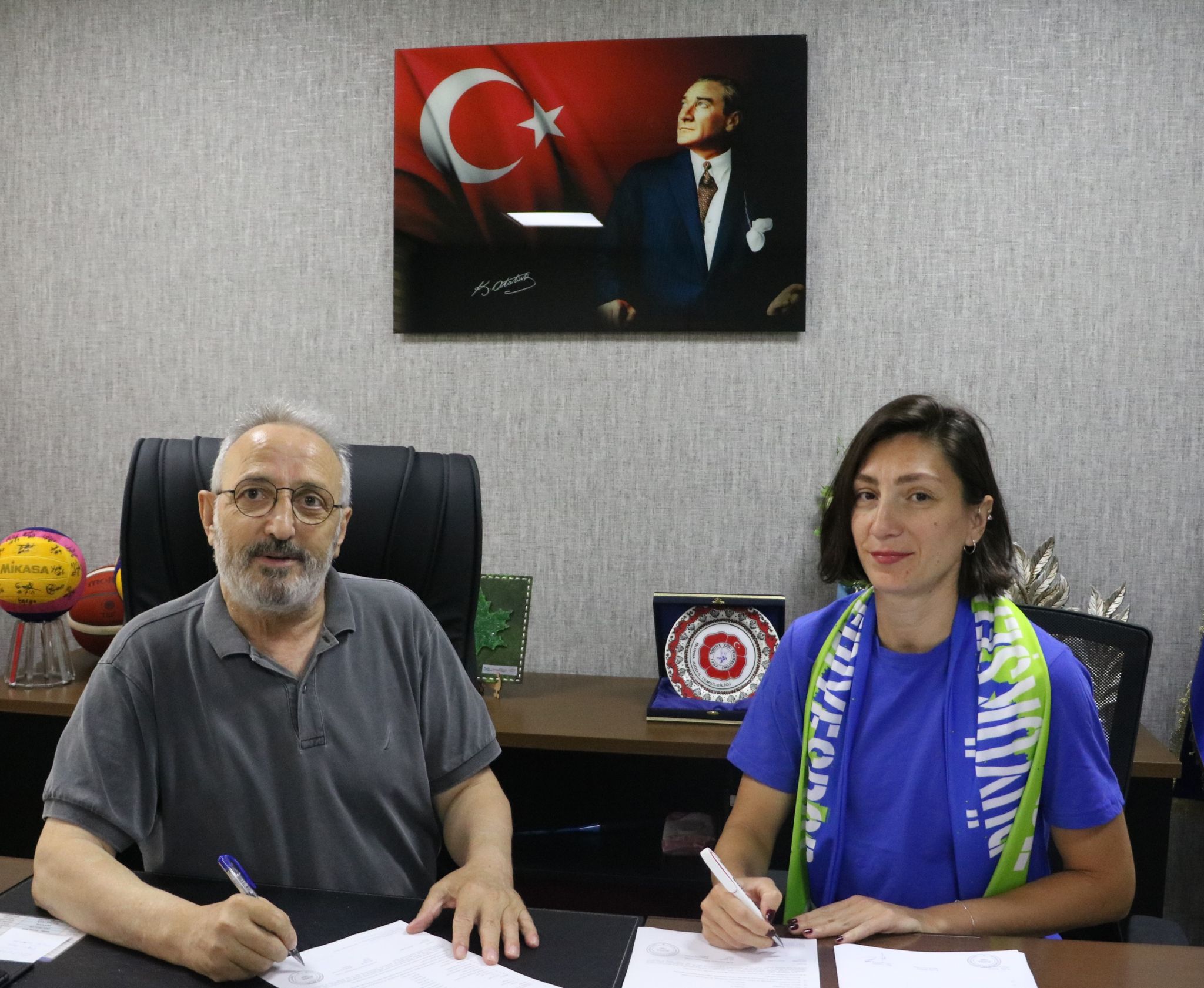 Büyükşehir Belediyespor’da Betül Yılmaz da imzaladı