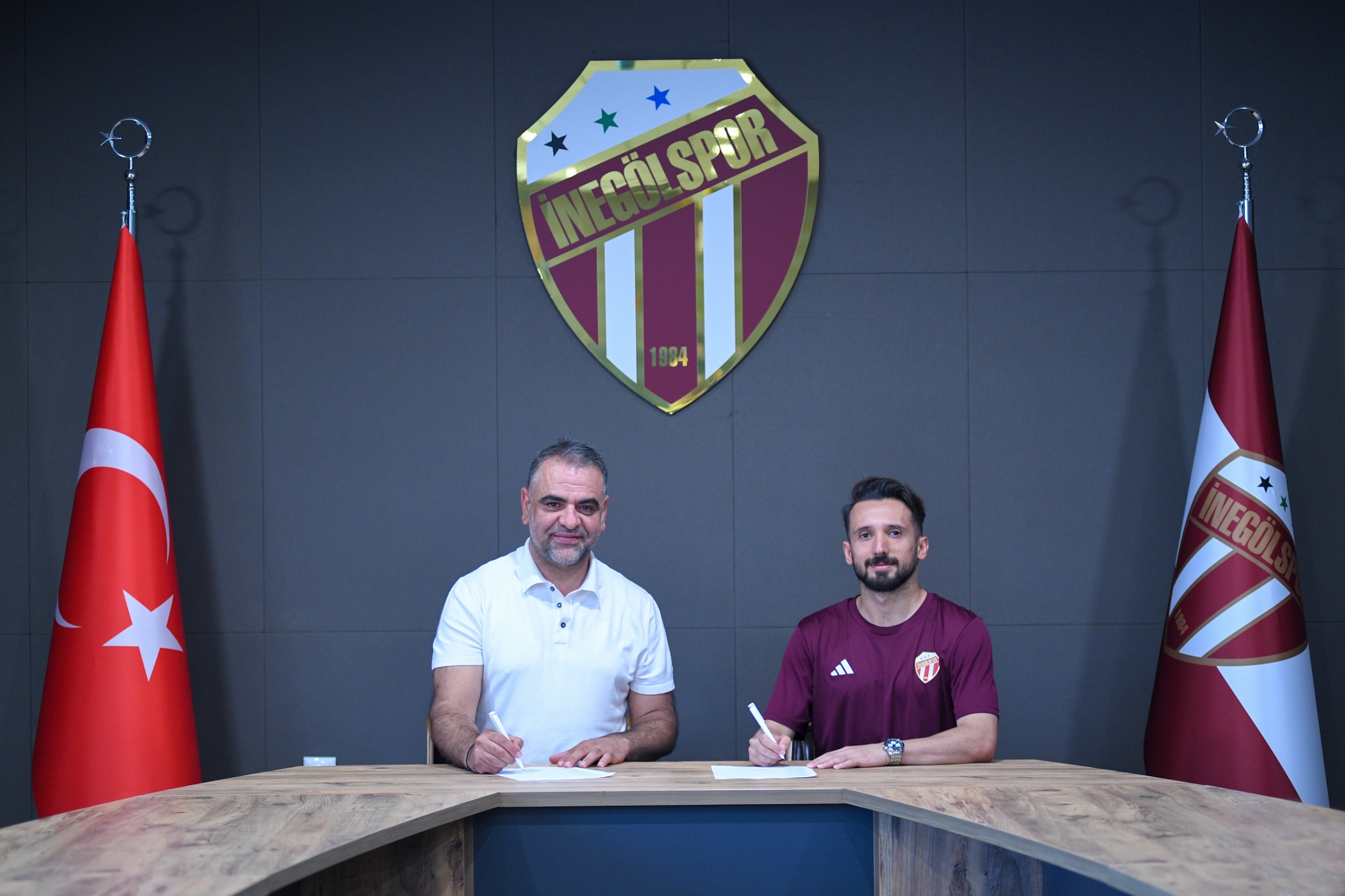 İnegölspor'dan takviye