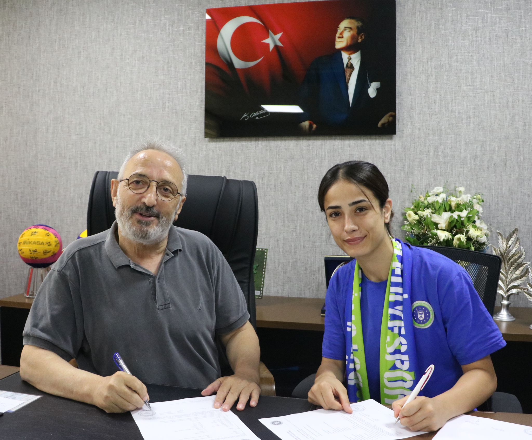 Emine Gökdemir Büyükşehir Belediyespor’da