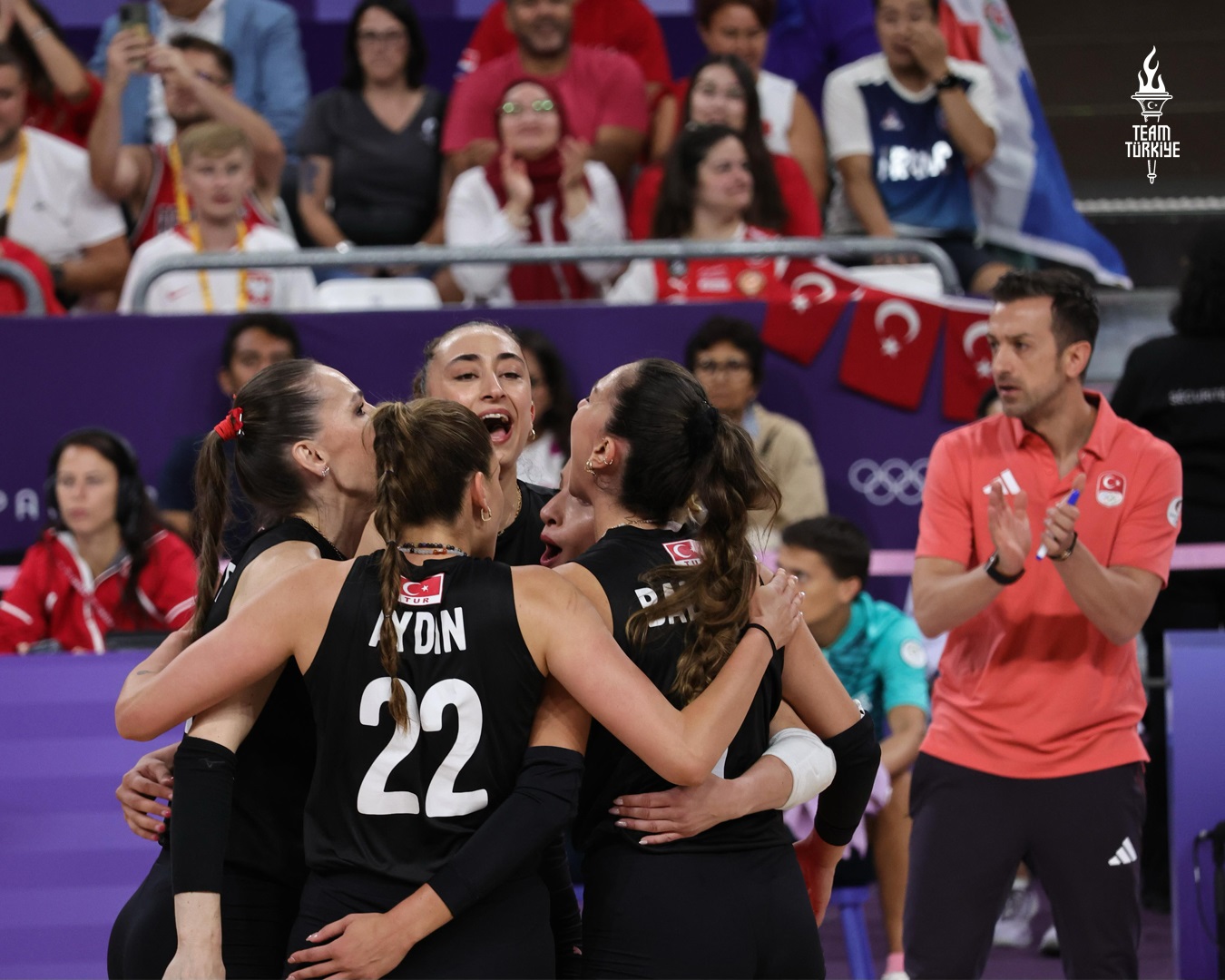 Filenin Sultanları çeyrek finalde!