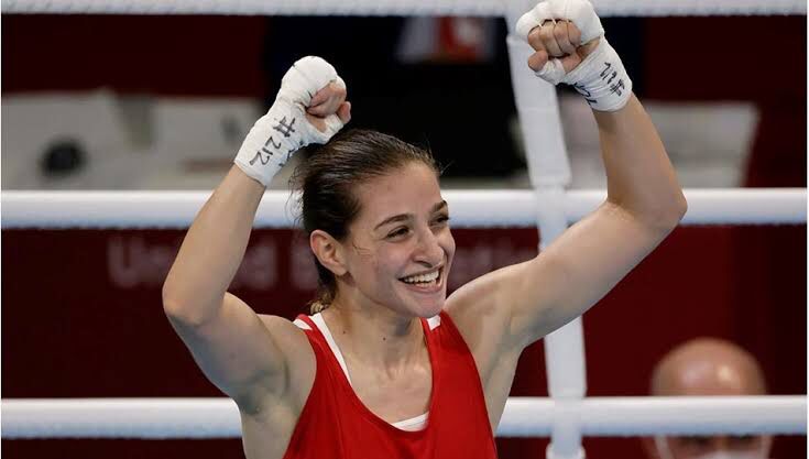 Buse Naz Çakıroğlu finalde!