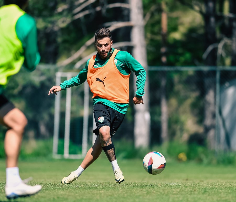 Bursaspor'da tempo artıyor!