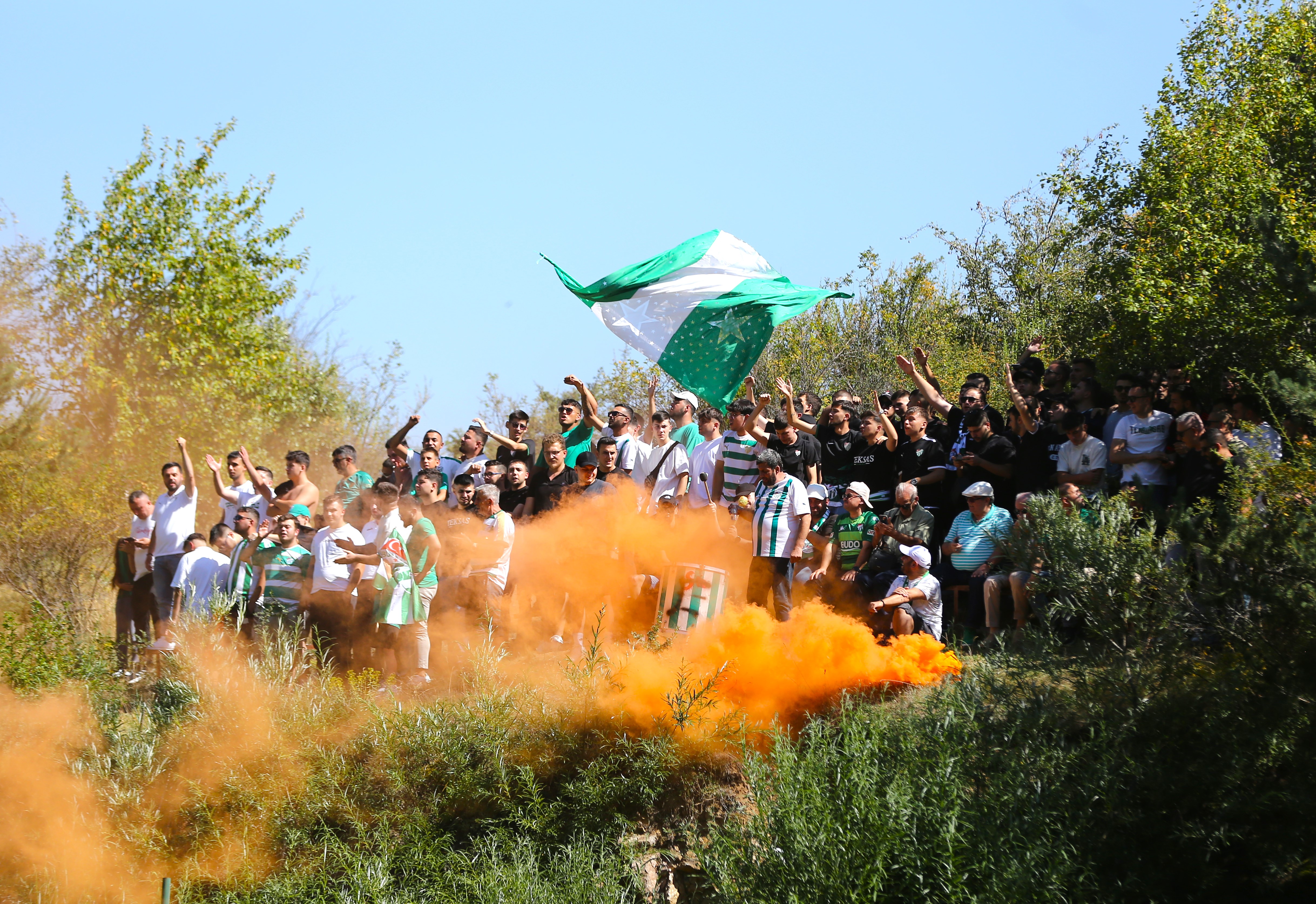 Bursaspor'u Bolu'da 200 taraftar yalnız bırakmadı