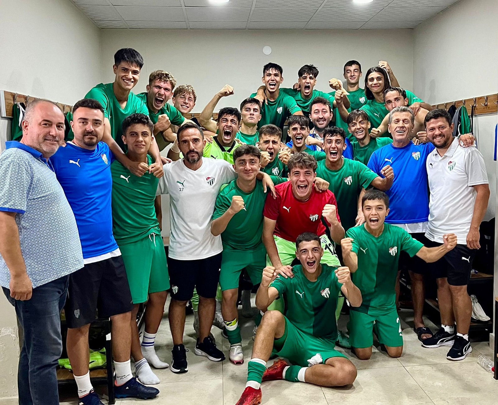 Bursaspor U17 Trabzon’da