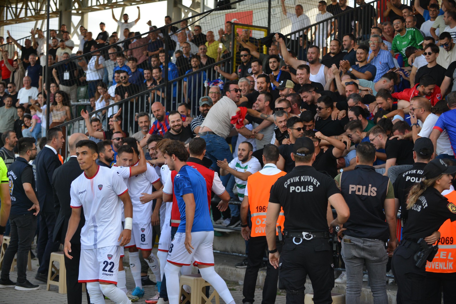 Paşa vurdu geçti