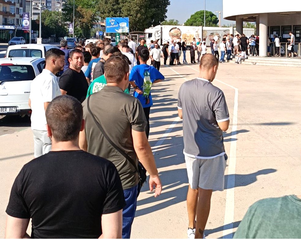 Bursaspor taraftarından biletlere yoğun ilgi!
