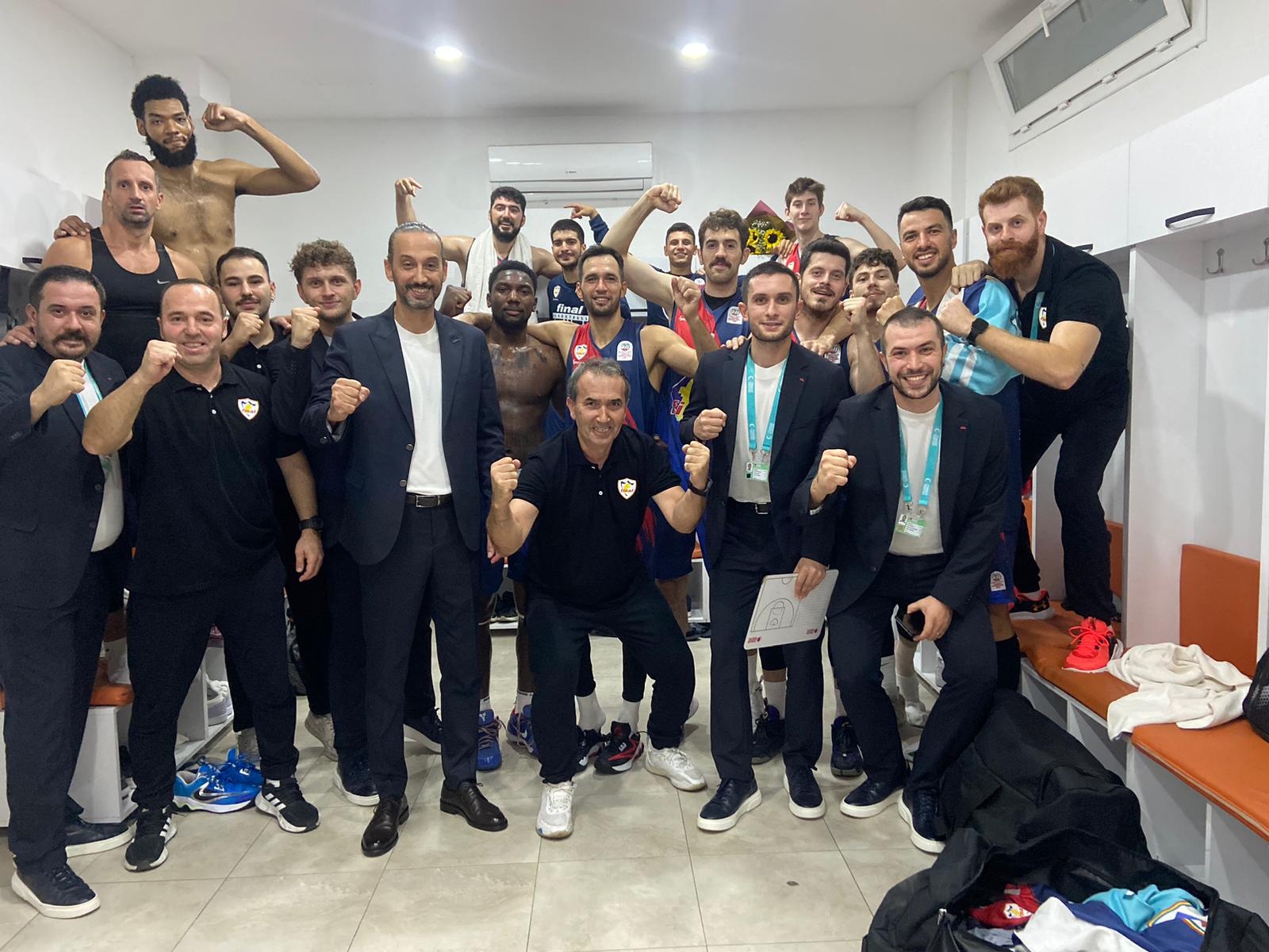 Finalspor kendine geldi