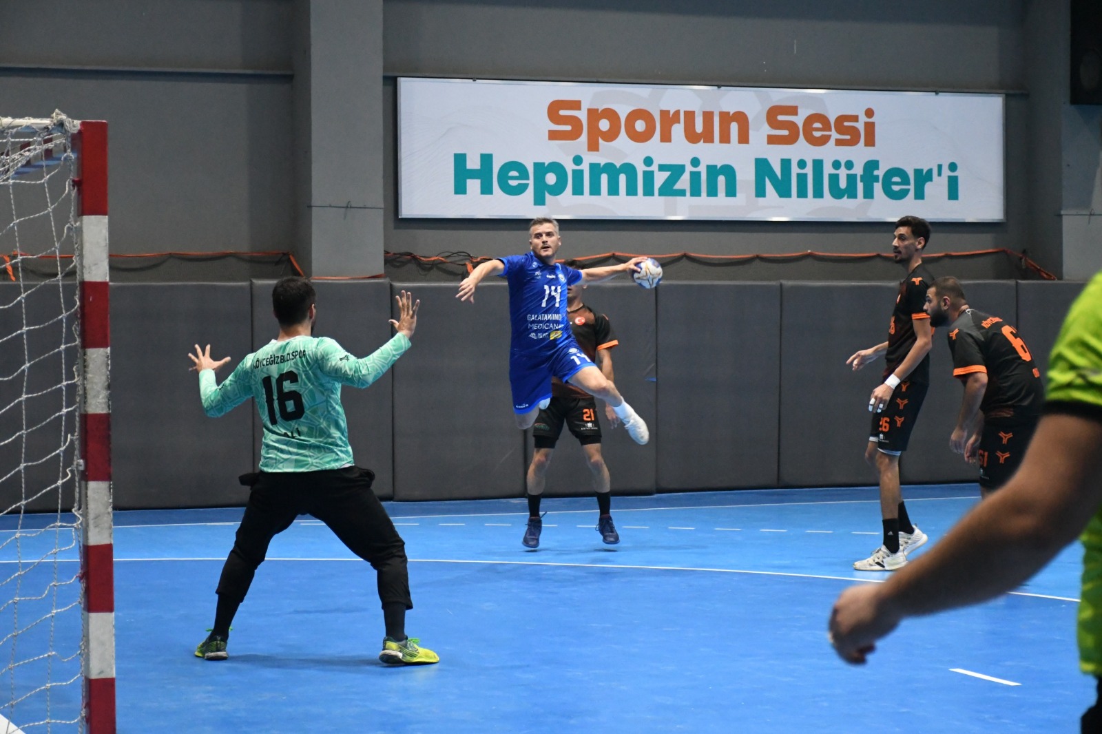Hentbol Süper Ligine bakış