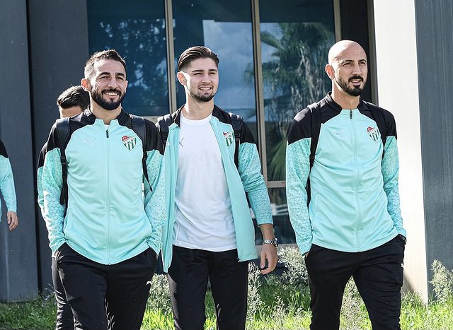 Timsah Akdeniz’e yelken açtı