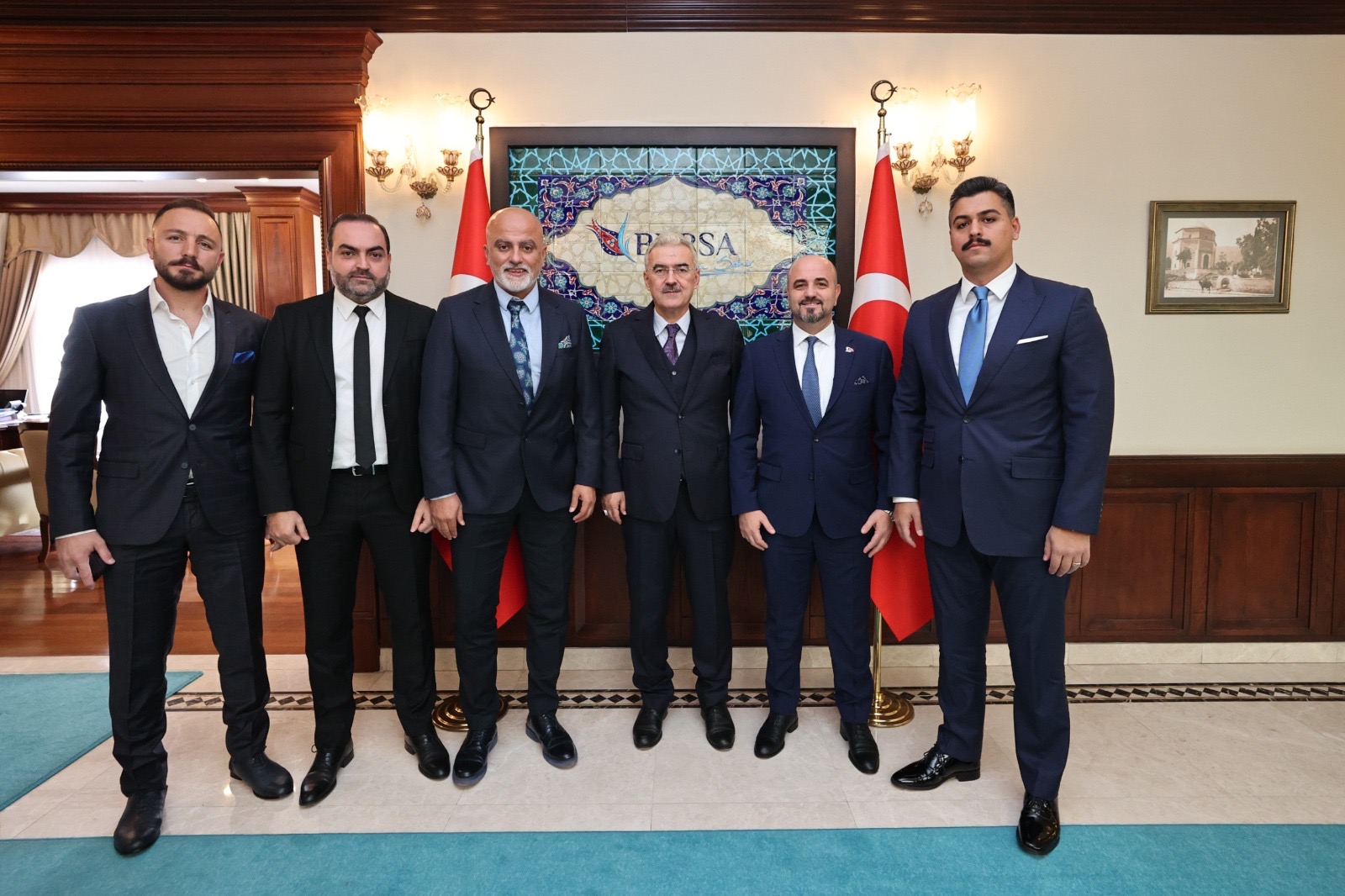 Bursa Nilüfer Futbol Kulübü'nden Bursa Valisi Erol Ayyıldız’a ziyaret
