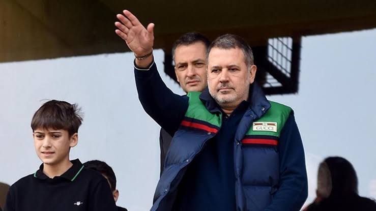 Karşıyaka fena karıştı! Yönetim krizi...